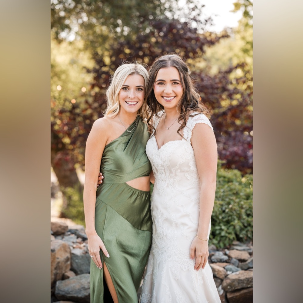 Hello Molly - Green one-shoulder silk gown with slit